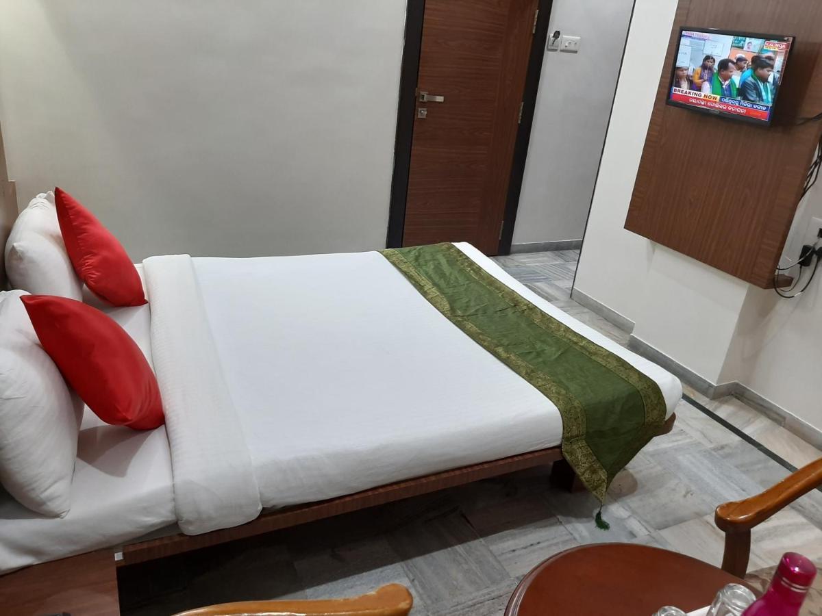 City Palace Hotel होटल सिटी पैलेस Nashik Εξωτερικό φωτογραφία