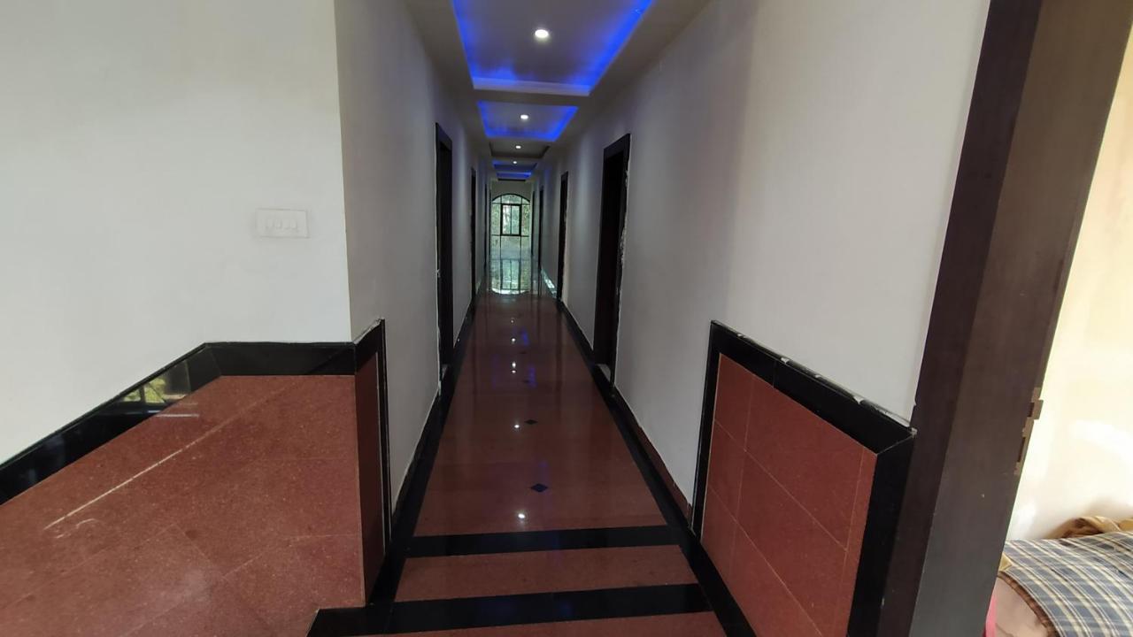 City Palace Hotel होटल सिटी पैलेस Nashik Εξωτερικό φωτογραφία