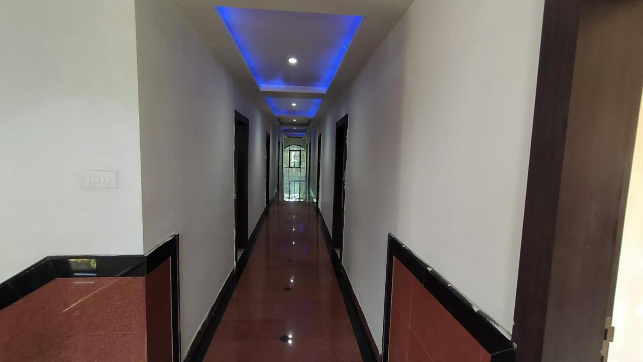 City Palace Hotel होटल सिटी पैलेस Nashik Εξωτερικό φωτογραφία