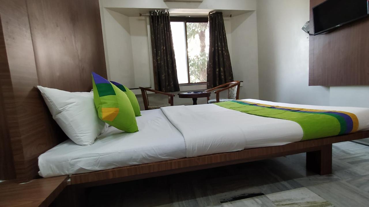 City Palace Hotel होटल सिटी पैलेस Nashik Εξωτερικό φωτογραφία
