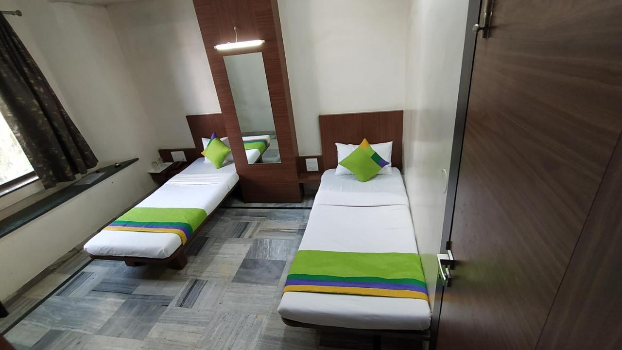 City Palace Hotel होटल सिटी पैलेस Nashik Εξωτερικό φωτογραφία