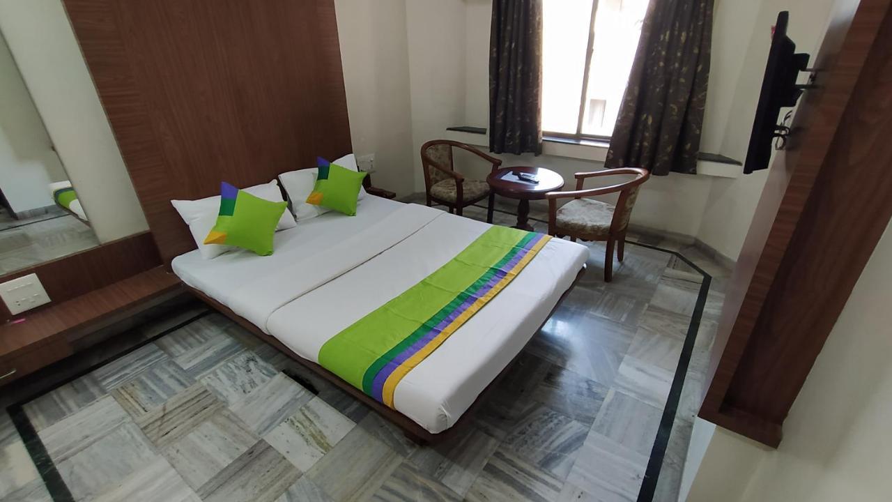 City Palace Hotel होटल सिटी पैलेस Nashik Εξωτερικό φωτογραφία