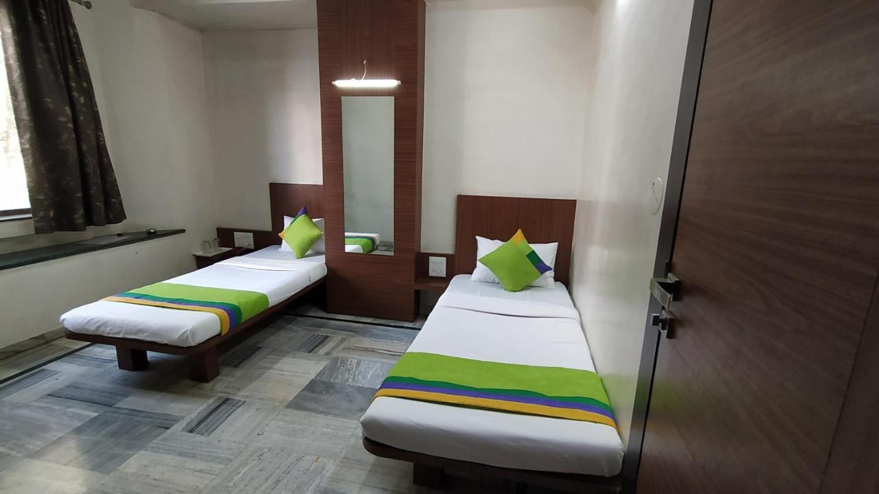 City Palace Hotel होटल सिटी पैलेस Nashik Εξωτερικό φωτογραφία